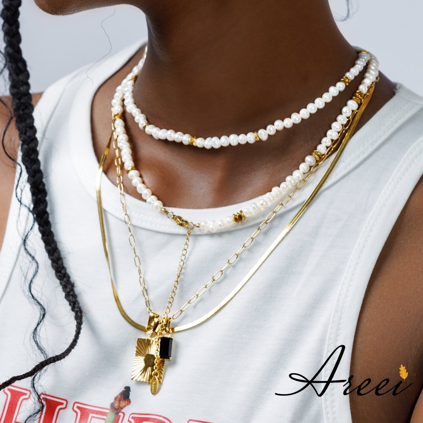 triple pendant 18k gold necklace with cubic zirconia diamond gold cross